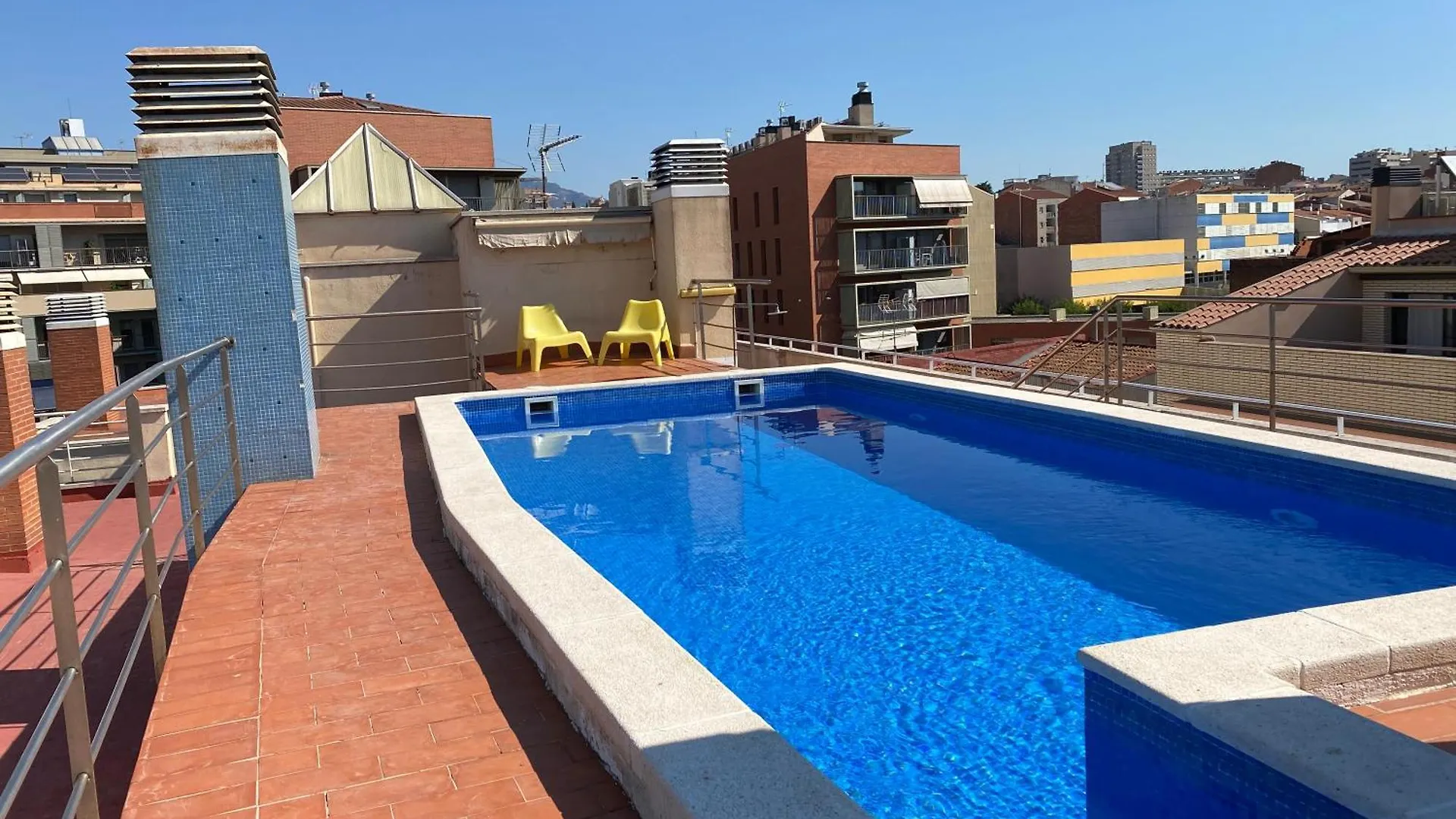 Piscina En Centro De Terrassa Apartment